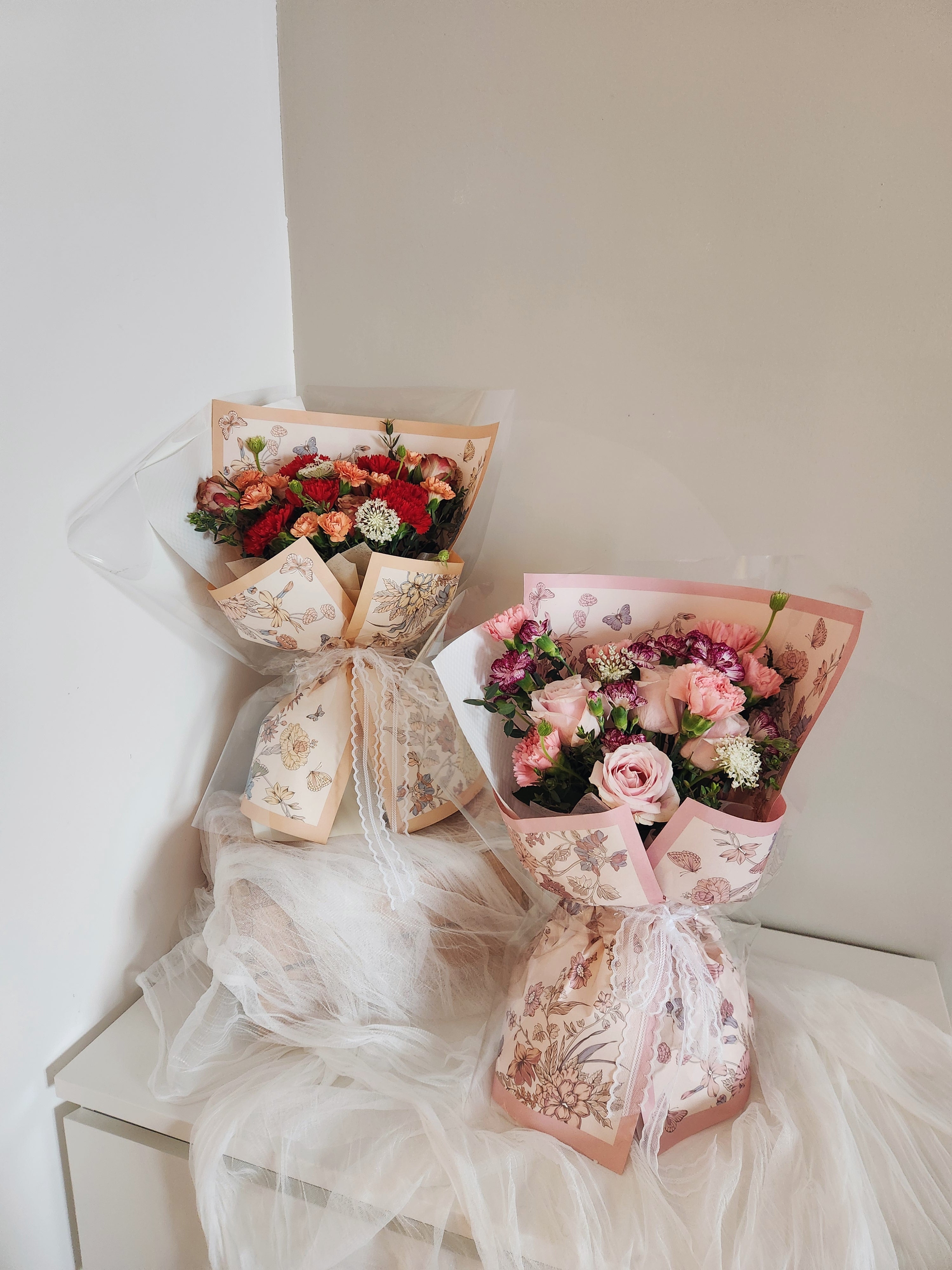 Burnt Sugar Beauty Fresh Carnation & Rose Bouquet