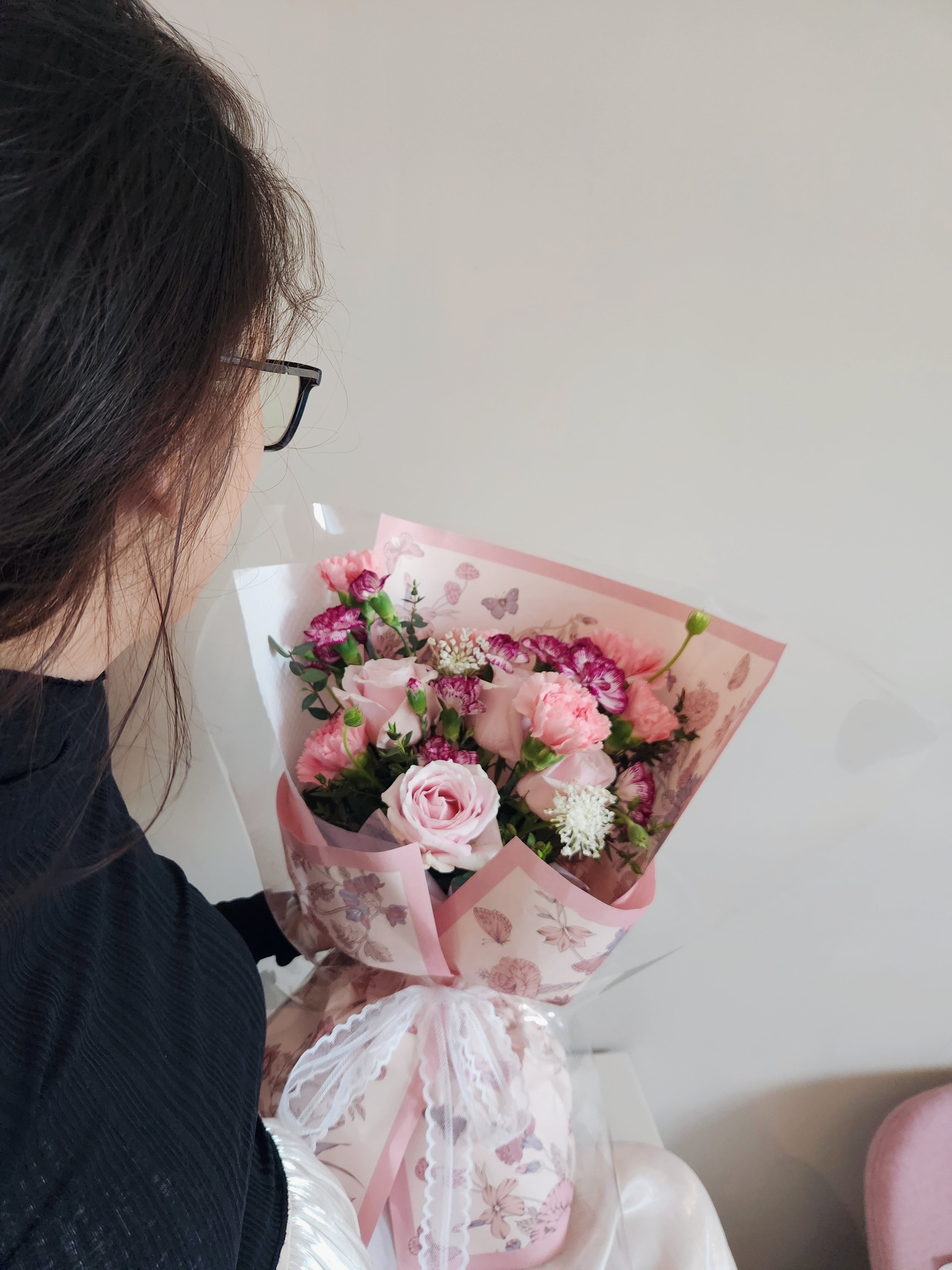Burnt Sugar Beauty Fresh Carnation & Rose Bouquet
