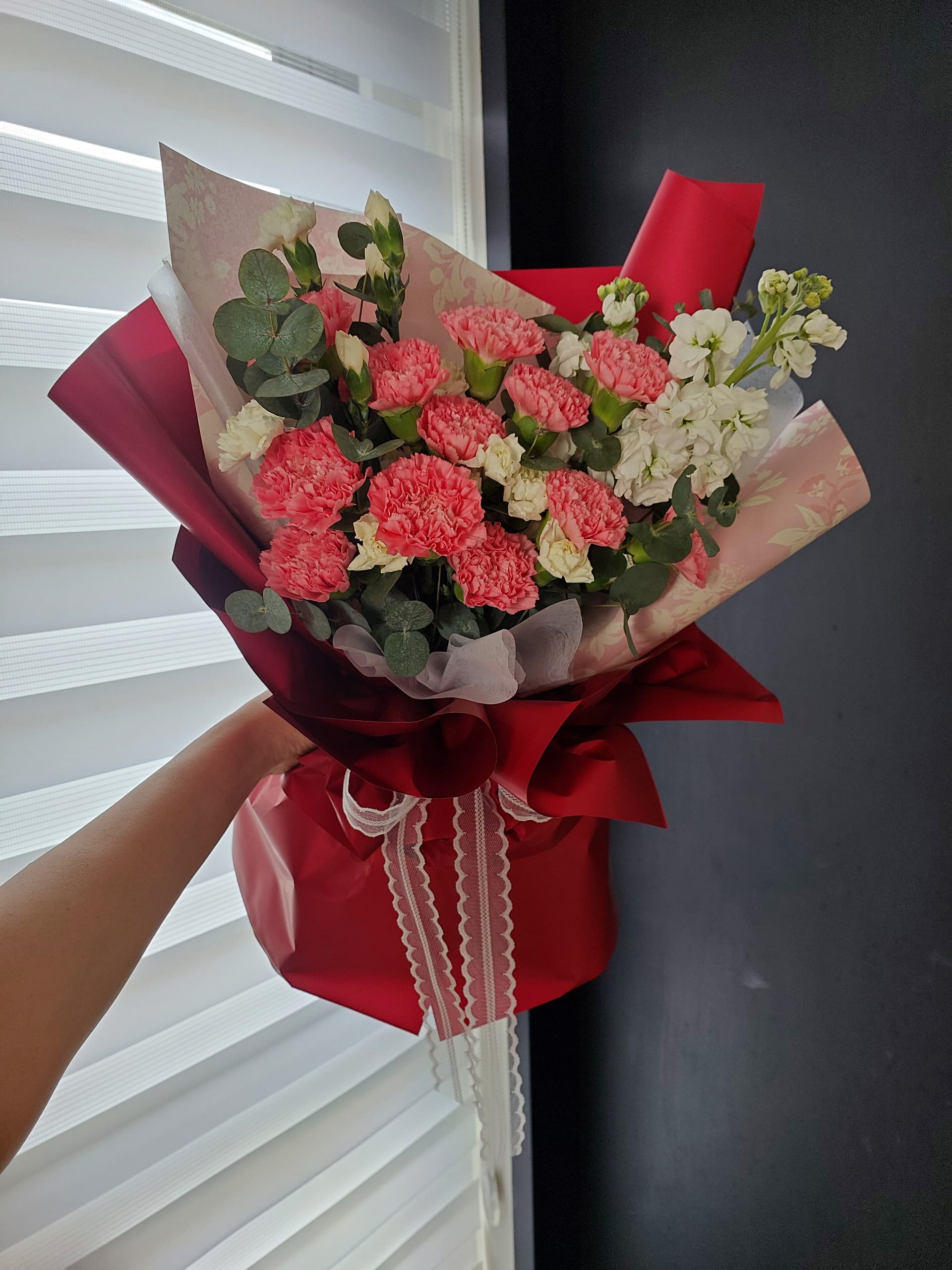 Vibrant mama carnation bouquet