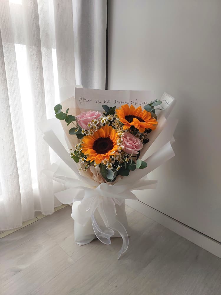 Magic Future Sunflower Bouquet