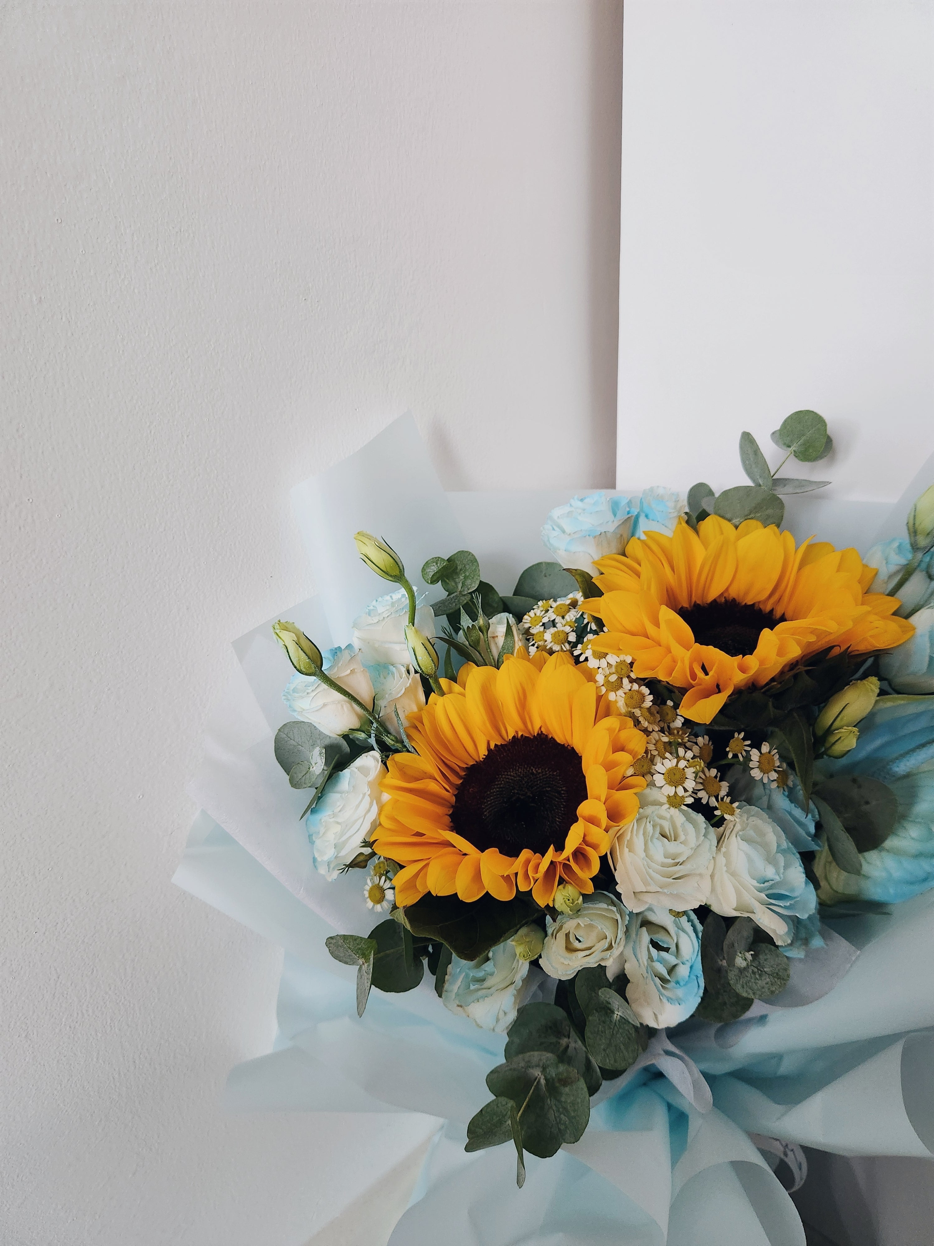 Graceful Graduate Eustoma Bouquet