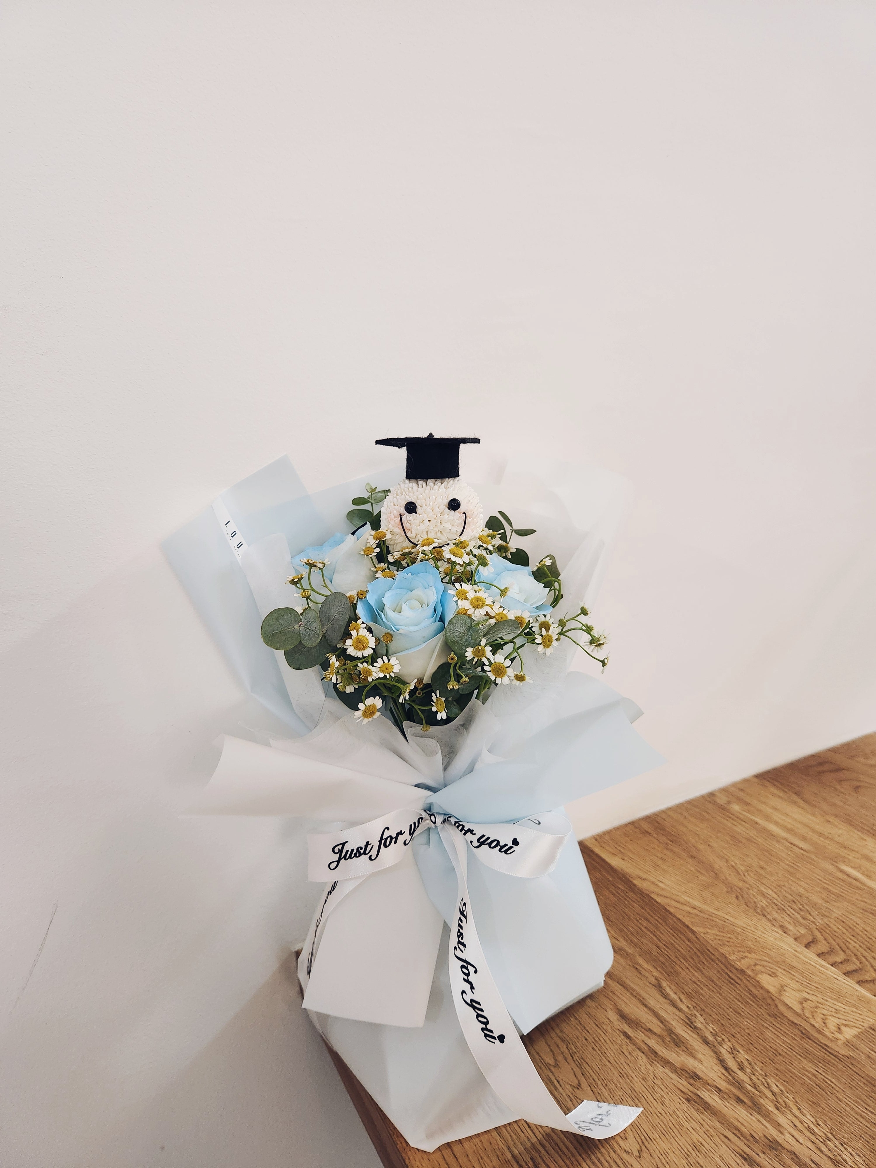 Scholarly Smiles Graduation Bouquet