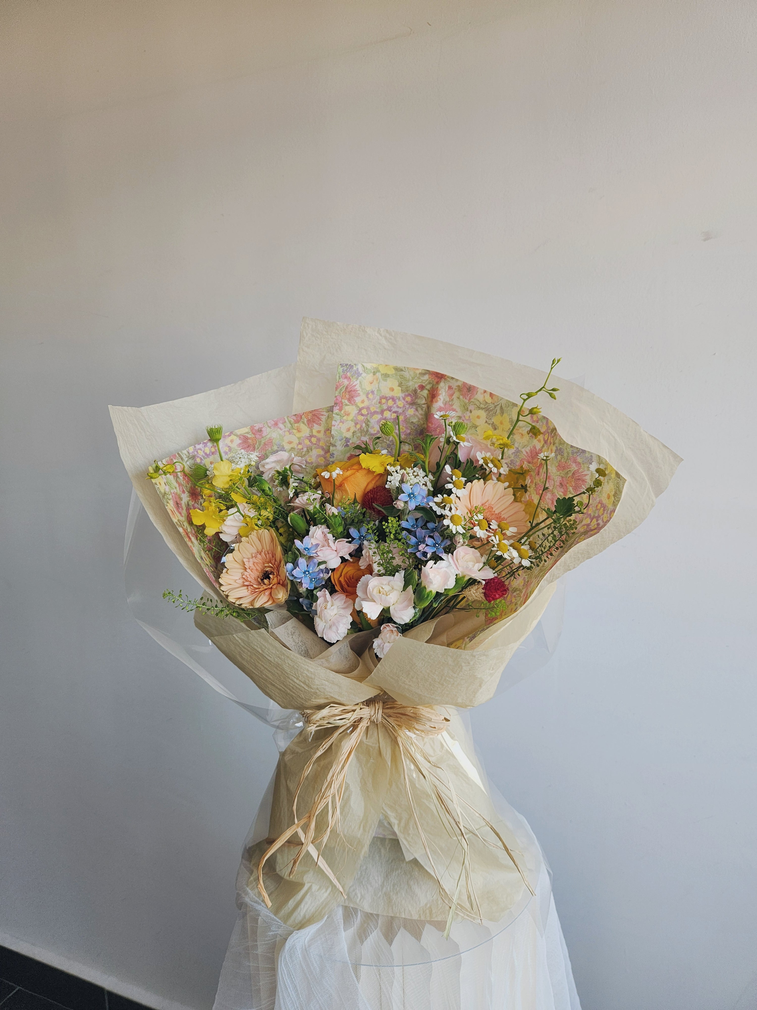 Hana No Abura-E Fresh Flower Bouquet