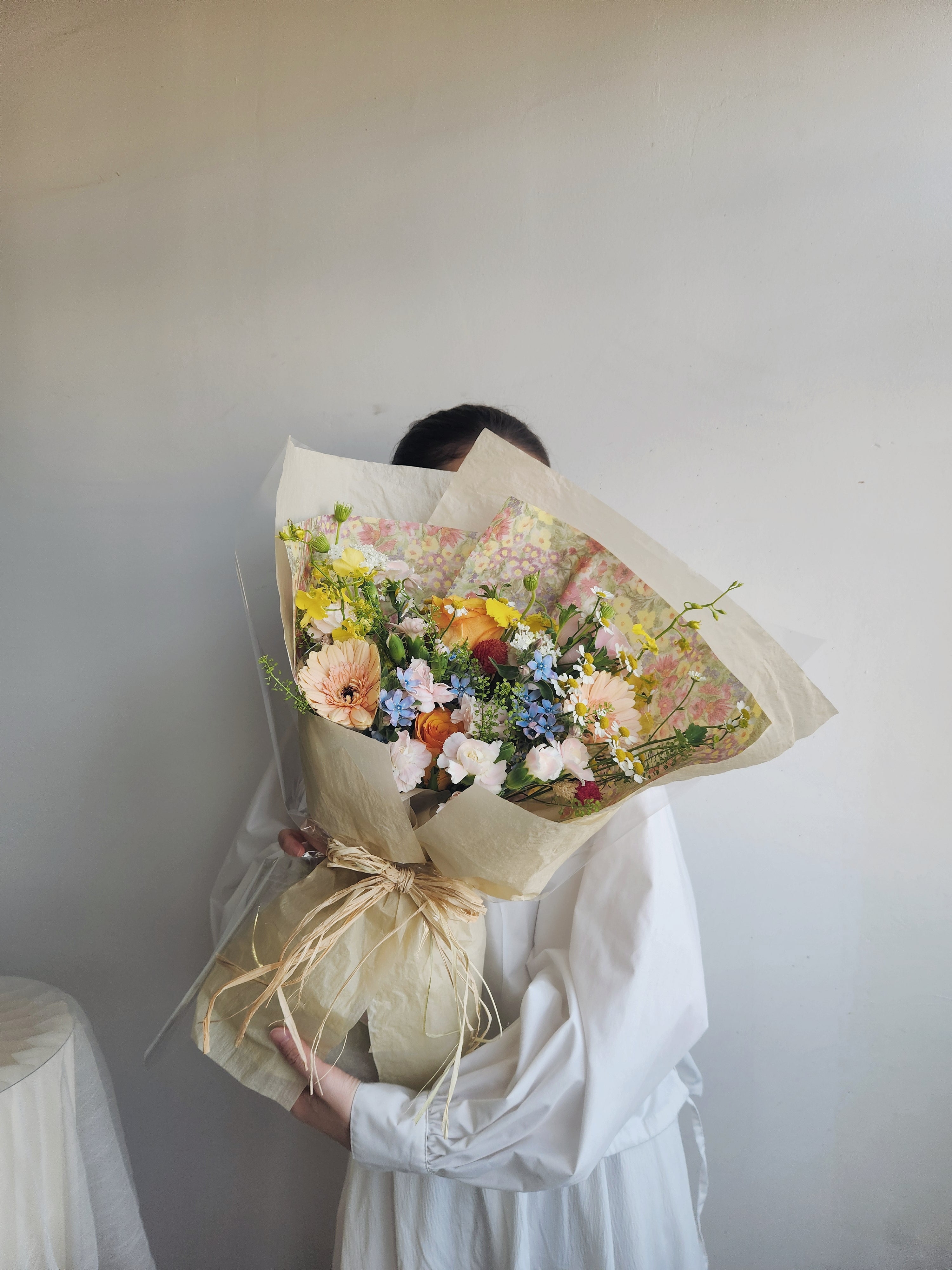 Hana No Abura-E Fresh Flower Bouquet