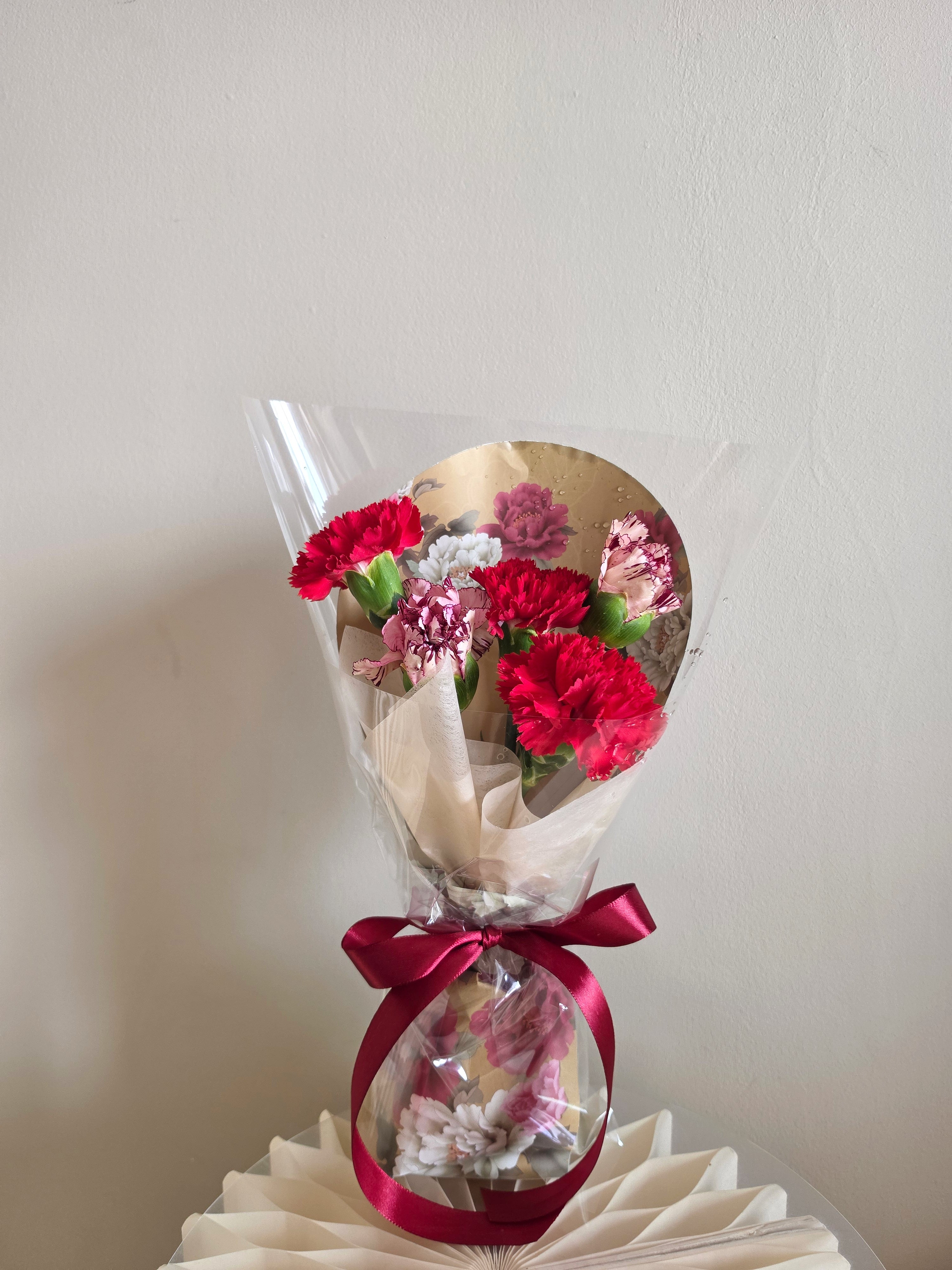 Mum Velvet Fresh Carnation Bouquet