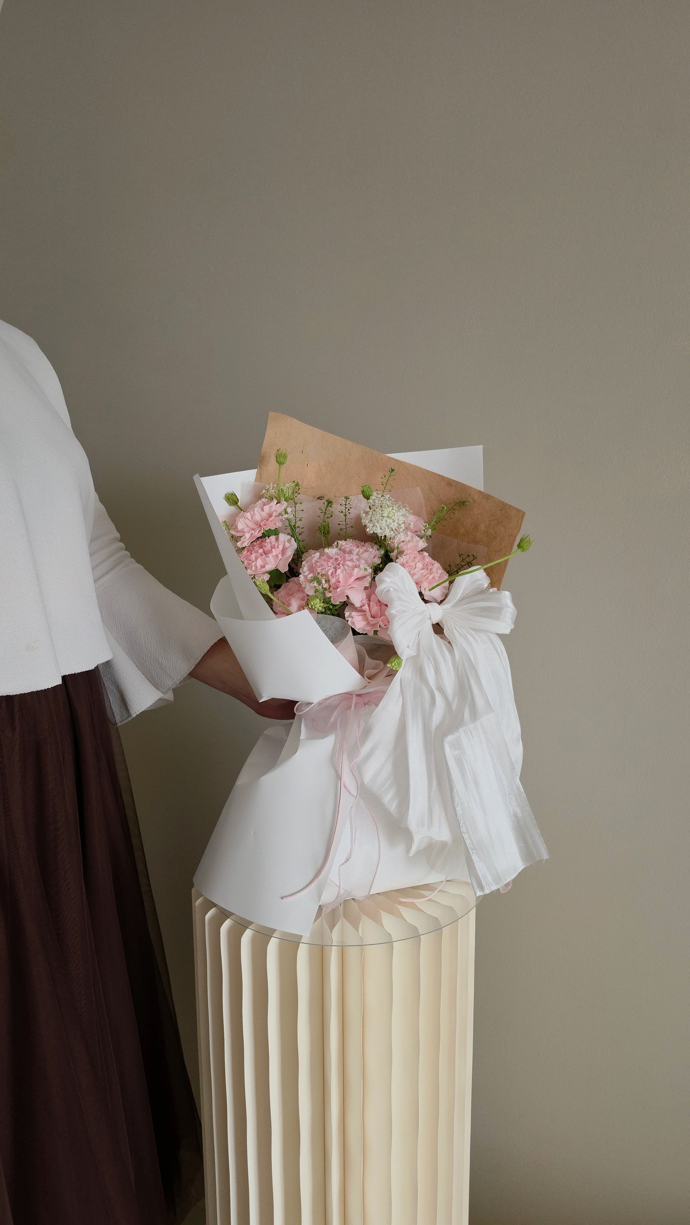 Ma Bow Fresh Carnation Bouquet