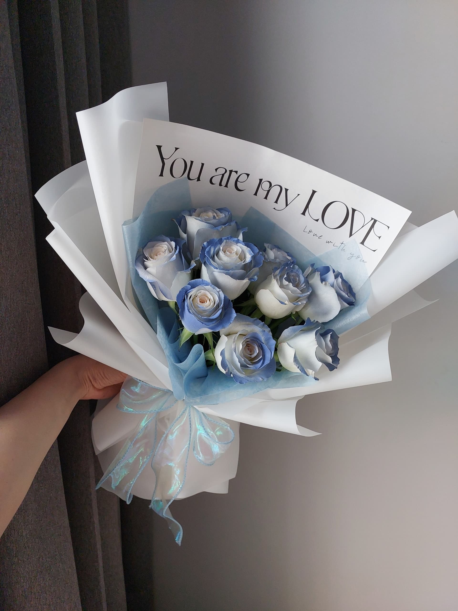 Blue Venom Rose Bouquet
