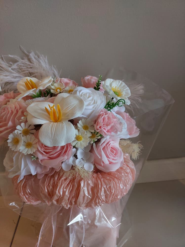 Pinkfriend Soap Flower Bouquet
