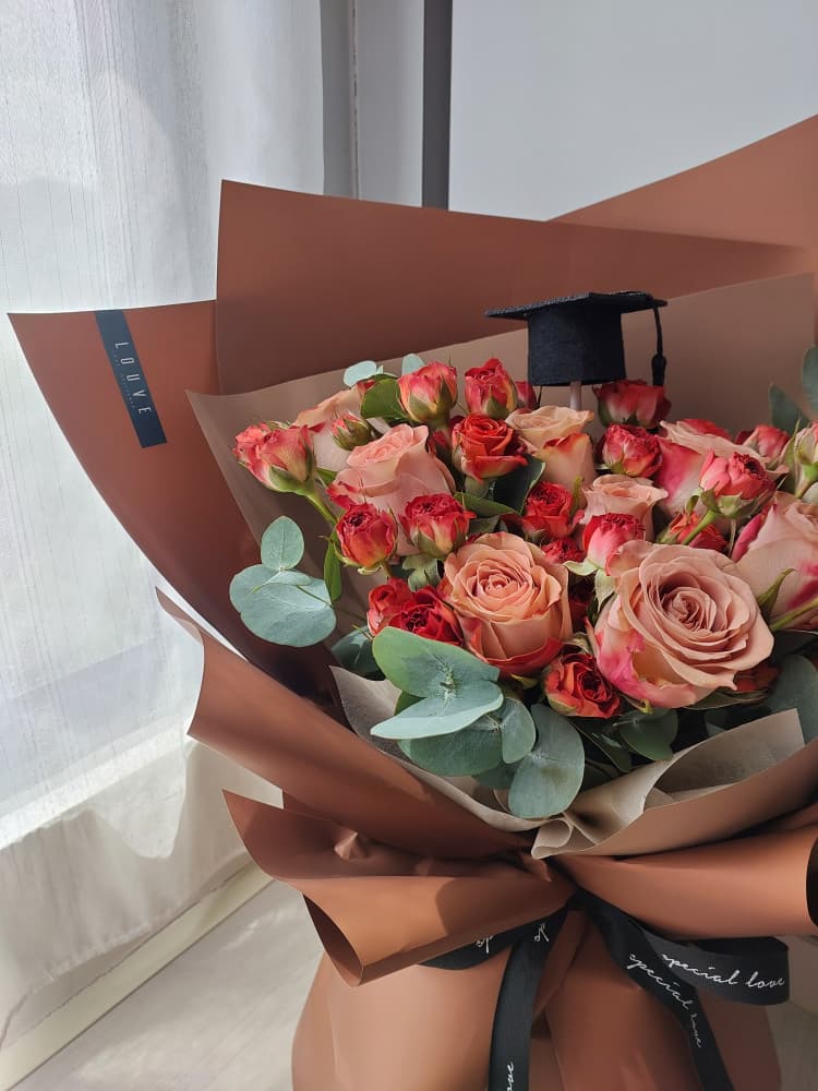 Cappuccino Dream Fresh Rose Bouquet
