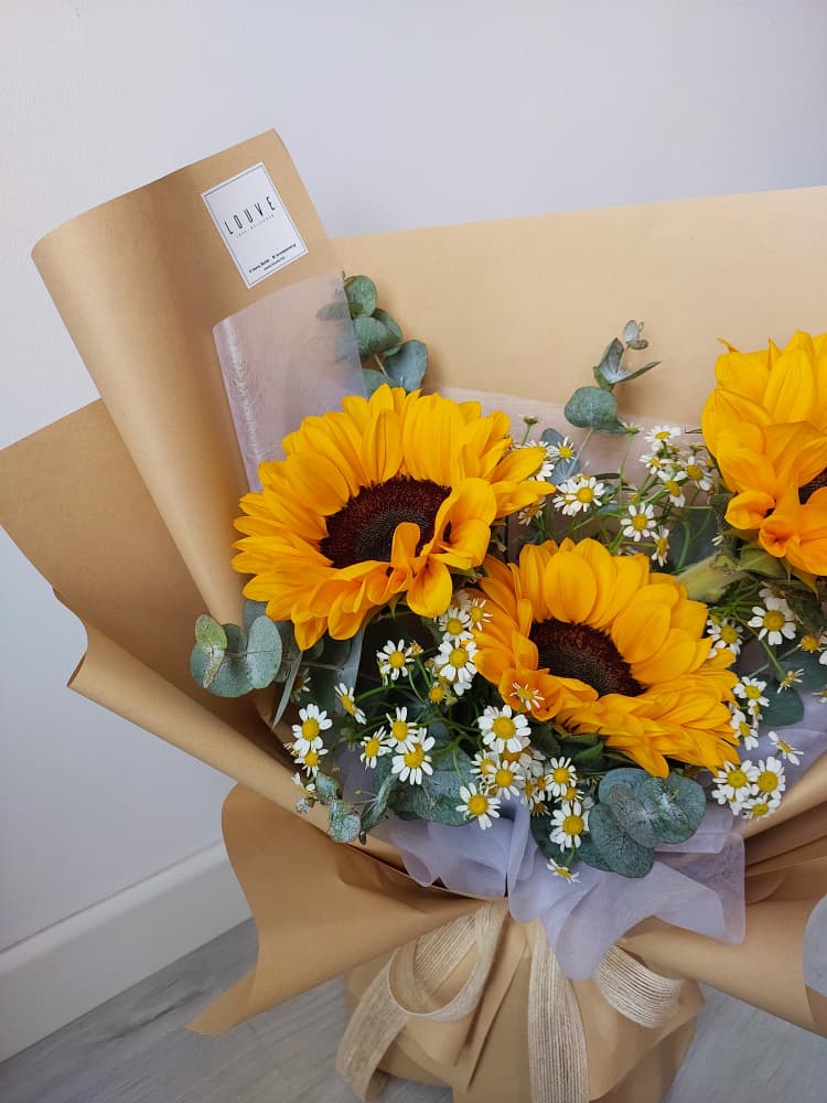 Summer Dreamland Sunflower Bouquet