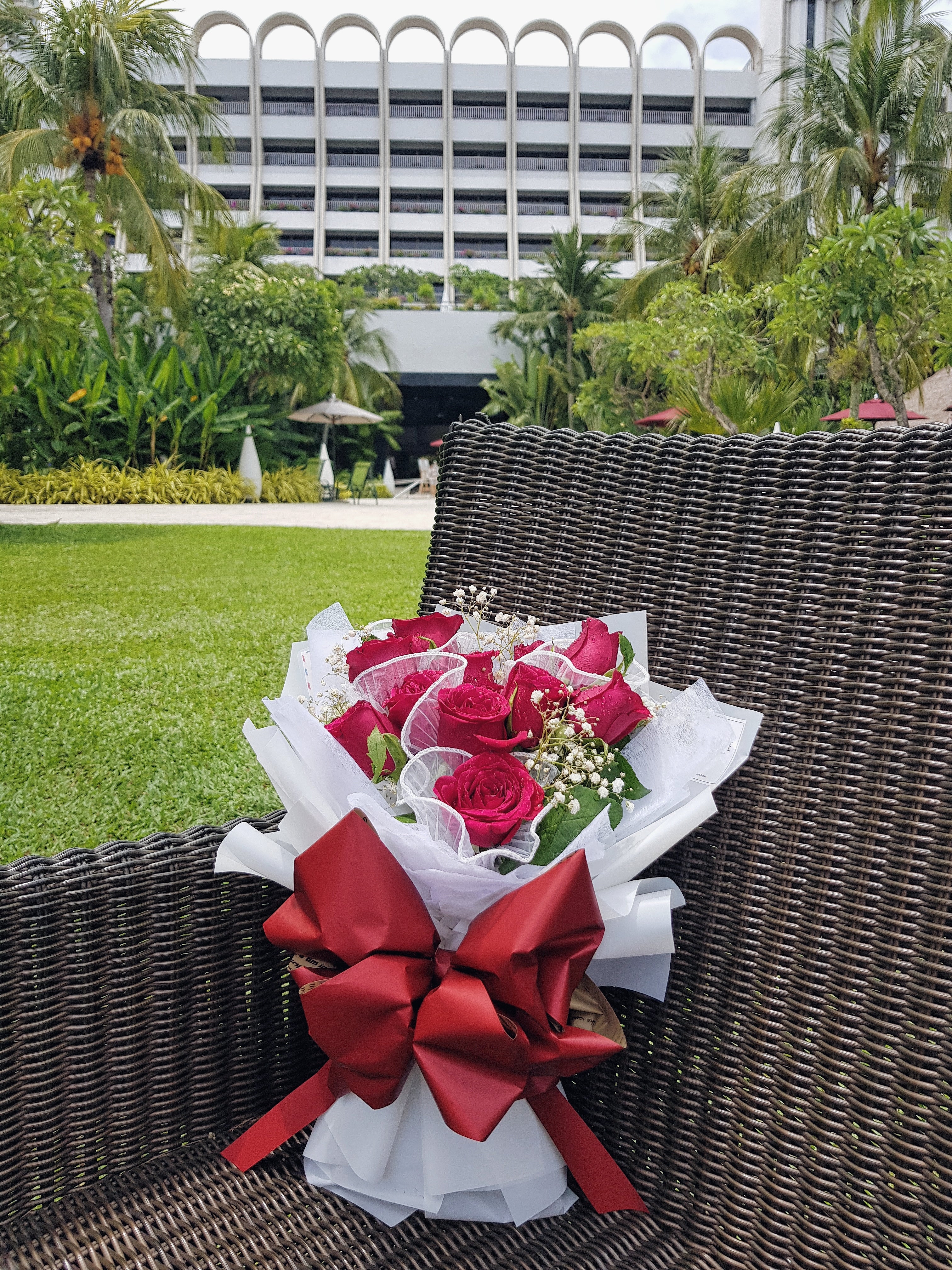 Pure Little Big Ribbon Bouquet