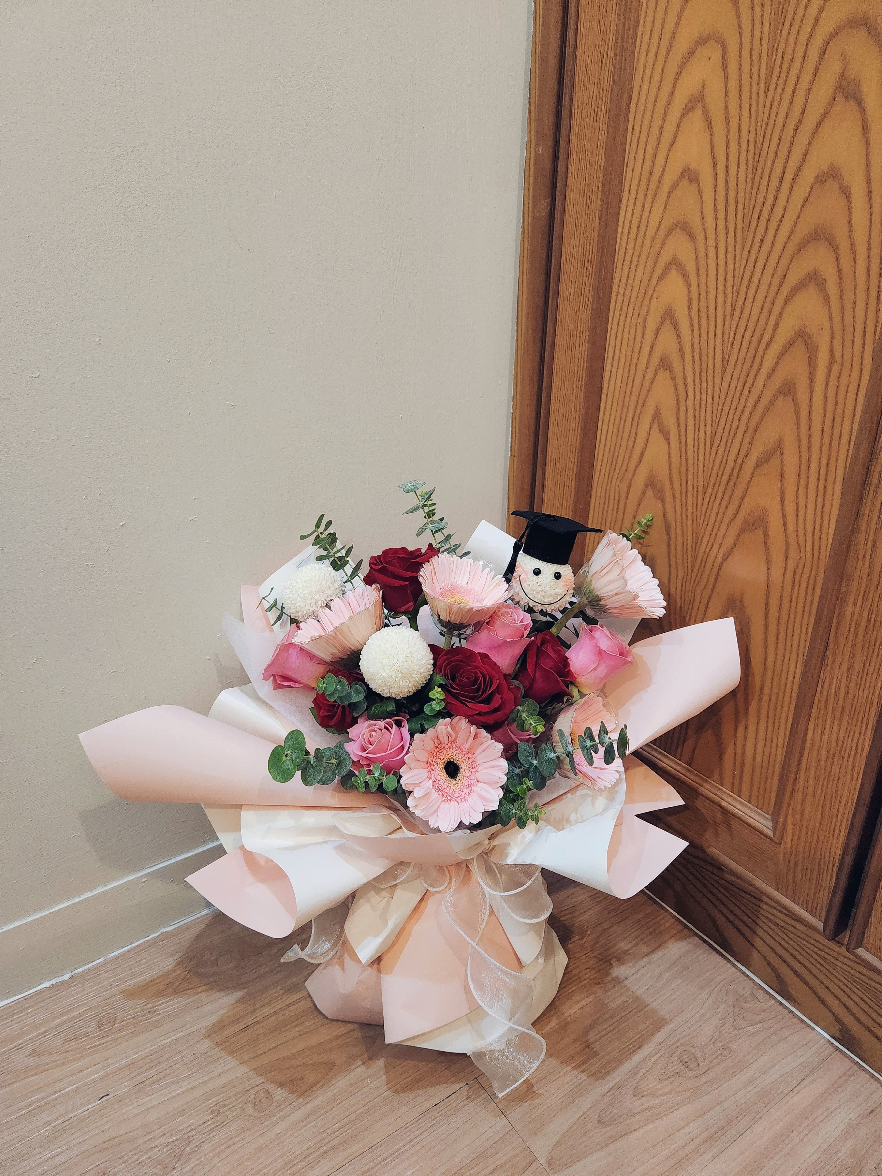 Watermelon Sugar Daisy Bouquet